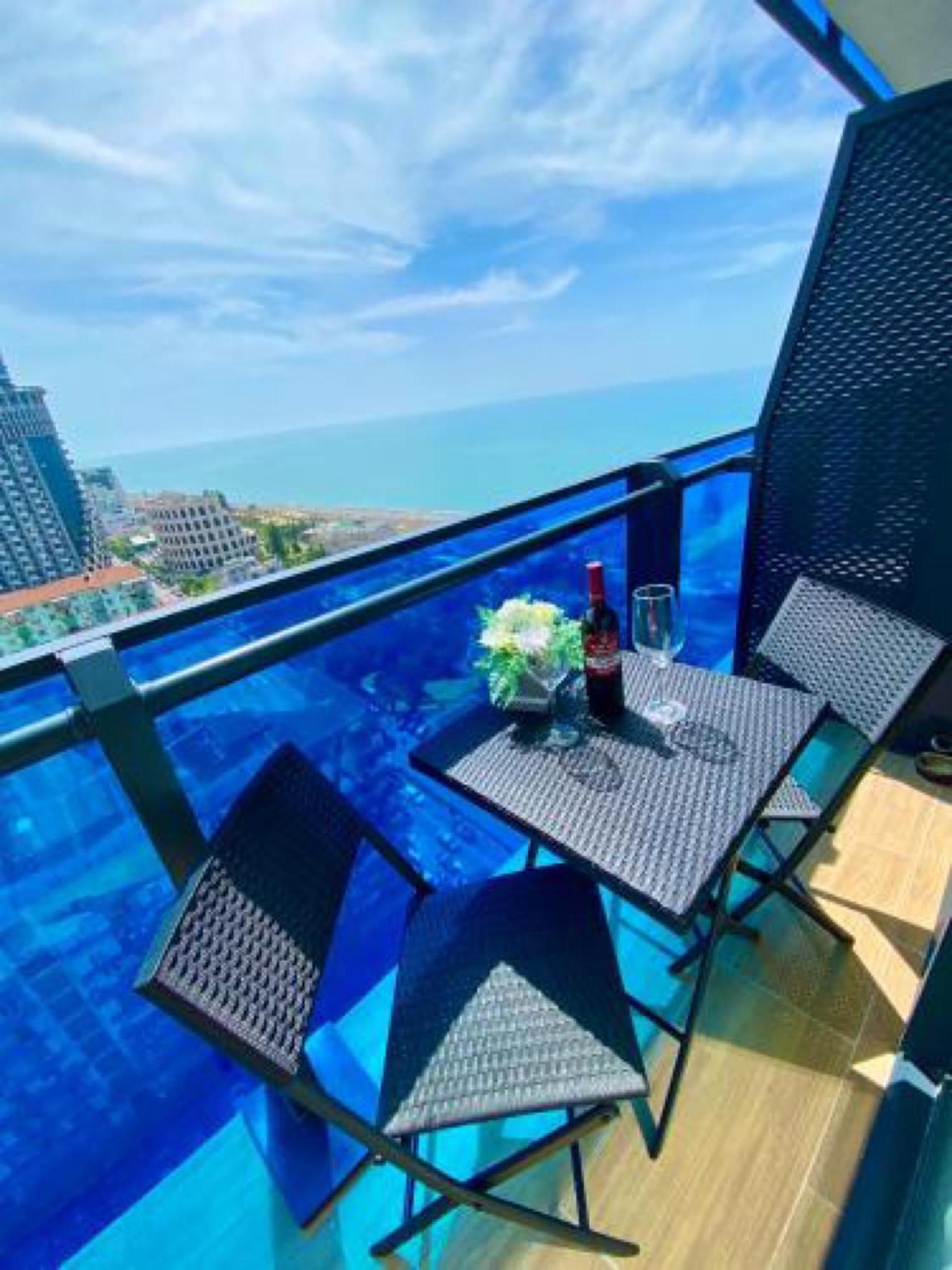 Sea View Orbi City Aparthotel Batumi Exterior foto